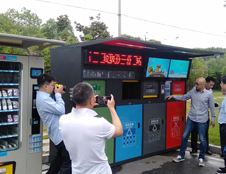 德瀾仕智能垃圾箱分類精細、模式高端，已成功覆蓋400余城